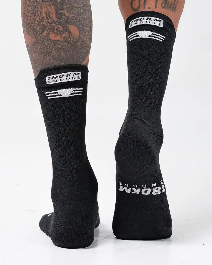 Medias de Ciclismo Endure 180 KM Negro