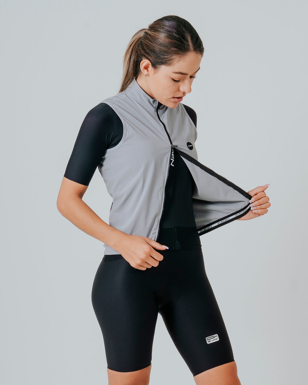 Chaleco Ciclismo Dama Cyclone Gris Platinum